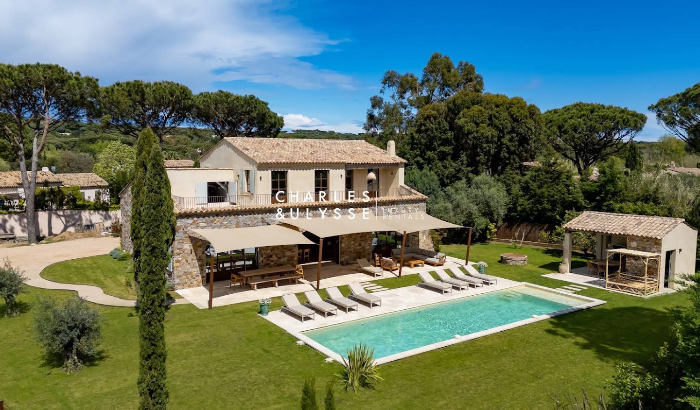 Villa avec piscine en bord de mer Saint-Tropez