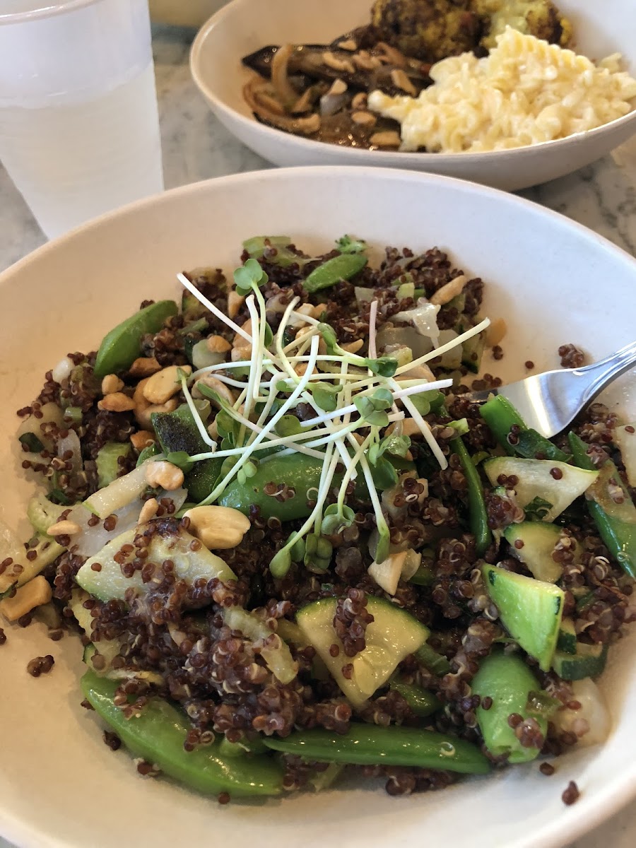 Thai Cashew Quinoa Bowl