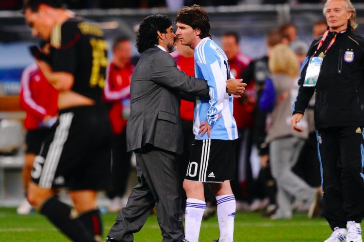 Maradona haalt hard uit naar Messi: "Het is zinloos om een leider te maken van een man die voor een wedstrijd twintig keer naar het toilet gaat"