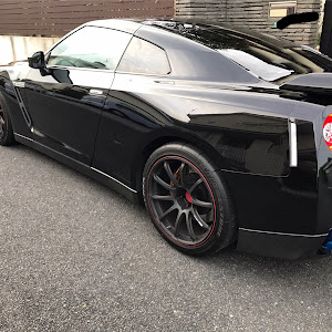 NISSAN GT-R R35