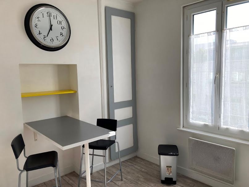 Location meublée appartement 1 pièce 24 m² à Le Havre (76600), 393 €