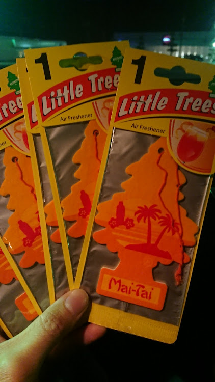 ガックンロールさんが投稿したリトルツリー・車用芳香剤・littletrees・マイタイ・Little Treeに関するカスタム事例の投稿画像1枚目