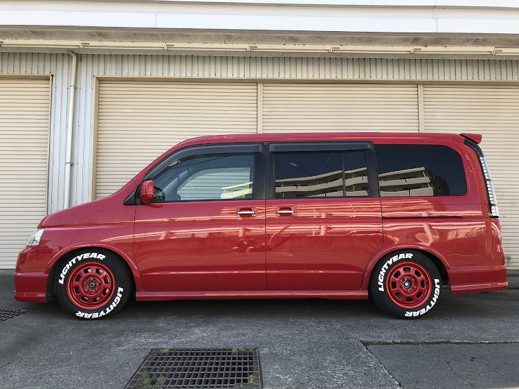 ステップワゴンのカーズ・cars・ライトニングマックィーン・ライトニング・マックィーン・ラスティーズに関するカスタム事例の投稿画像5枚目