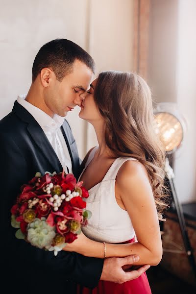 Wedding photographer Aleksandra Zhdanova (kapitonova). Photo of 9 April 2018
