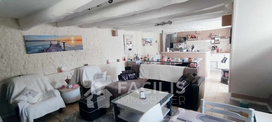 Vente maison 3 pièces 87.15 m² à Fontenay-le-Comte (85200), 139 000 €