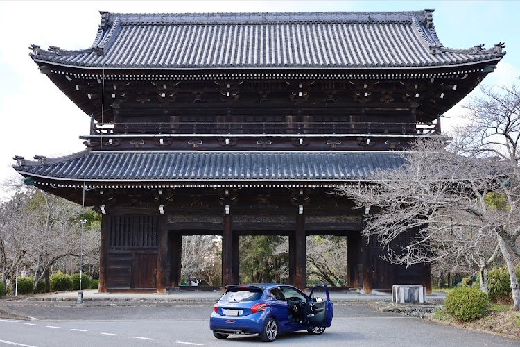 208のプジョー・根来寺・根来寺大門・ドアオープンショットに関するカスタム事例の投稿画像4枚目