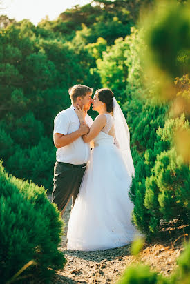 Fotógrafo de casamento Yuliya Lomakina (ev75). Foto de 4 de outubro 2017