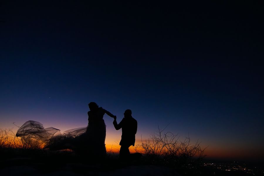 Fotógrafo de casamento Vasiliu Leonard (vasiliuleonard). Foto de 26 de fevereiro 2015