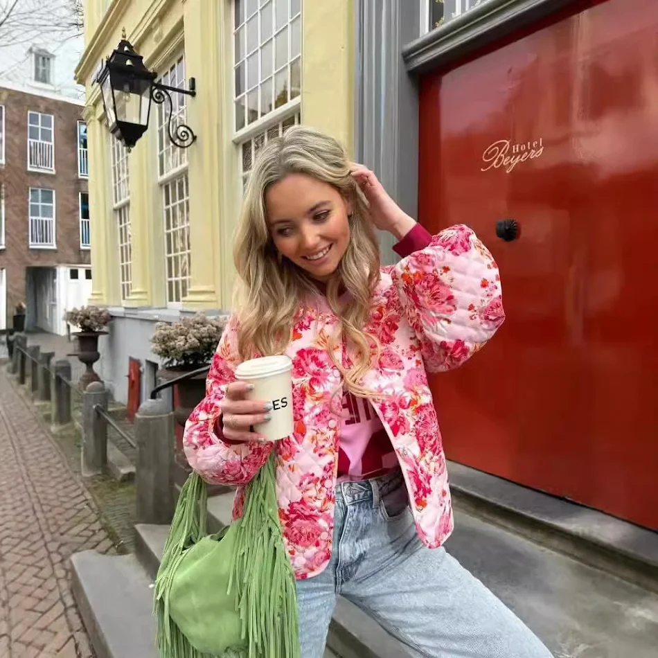 Jaqueta de algodão estampada para mulheres europeias e americanas, confortável e estilosa, perfeita para um visual casual e moderno.