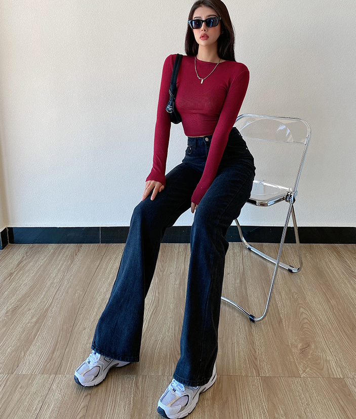 Women's Loose Straight Leg Jeans with Back Slit Drape, offering comfort and style for a relaxed, modern look, perfect fo