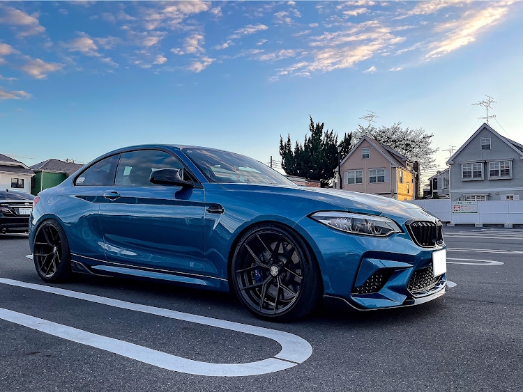 M2 クーペのマジックアワー・車高調整・洗車に関するカスタム事例の投稿画像4枚目