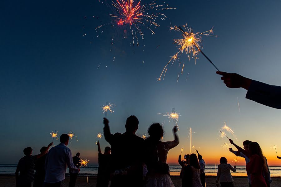 Fotografo di matrimoni Anna Peklova (annapeklova). Foto del 25 luglio 2020