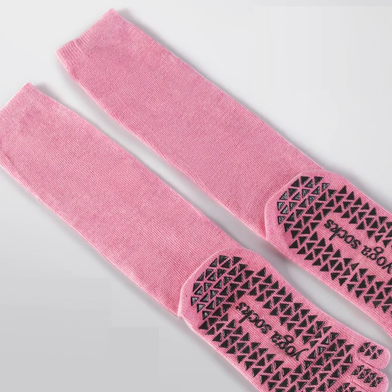 Lange Yoga Sokken Hoge Kous Pilates Vijf Vingers Meer Grip en Comfort Tijdens Yoga en Pilates Oefeningen.