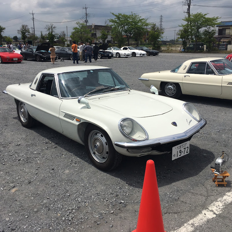 プリウスのプリウス・マツダ・ロータリー・関東工業自動車大学校に関するカスタム事例の投稿画像7枚目