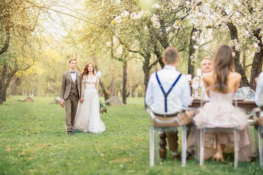 Fotografo di matrimoni Marina Kovsh (shvok). Foto del 2 dicembre 2020