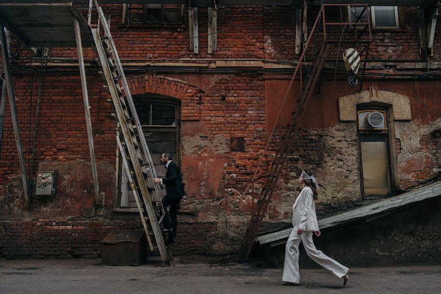 Photographe de mariage Artem Vindrievskiy (vindrievsky). Photo du 12 septembre 2019