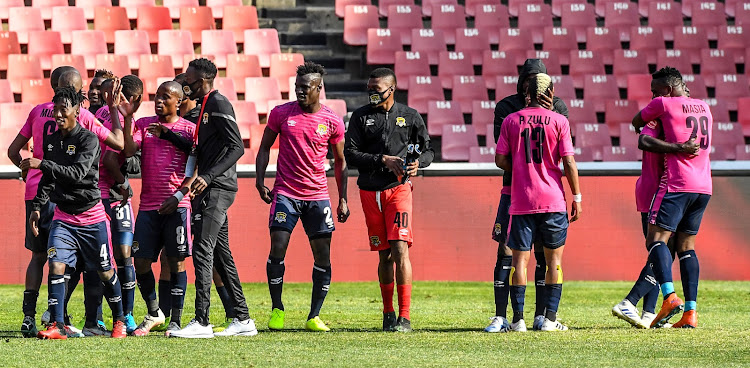 Black Leopards and Golden Arrows players after the final whistle during the Absa Premiership match between Golden Arrows and Black Leopards at Emirates Airline Park on August 21, 2020 in Johannesburg, South Africa.