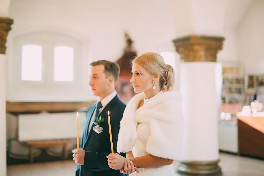 Fotógrafo de casamento Lyudmila Romashkina (romashkina). Foto de 29 de dezembro 2015