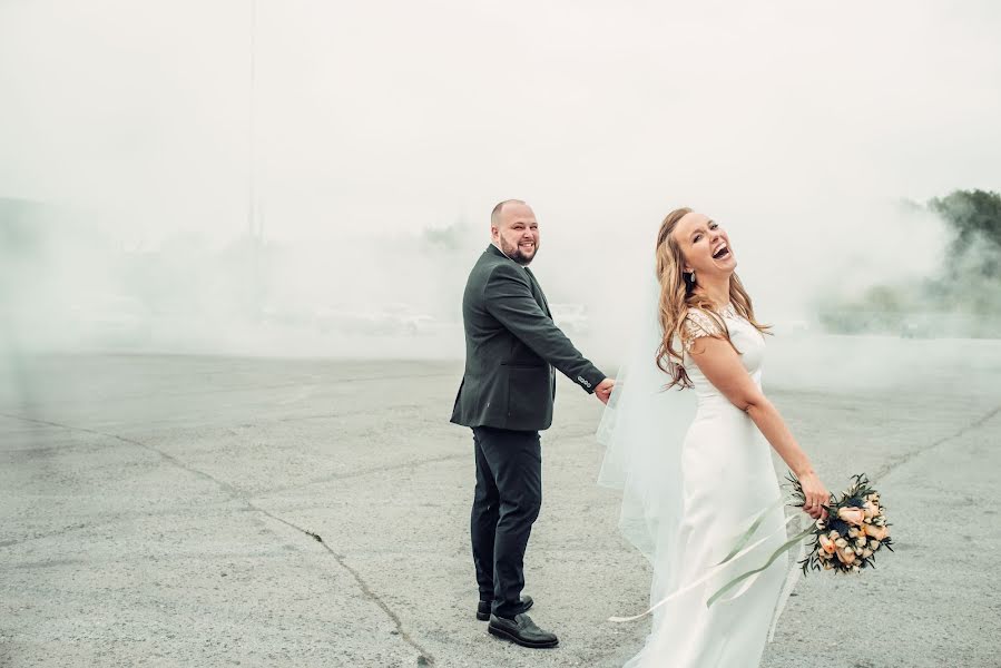 Fotógrafo de casamento Masha Rybina (masharybina). Foto de 25 de abril 2020