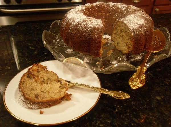 Banana Walnut Sour Cream Bunt Cake_image