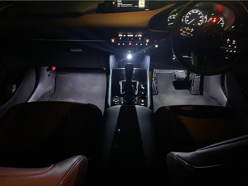 Mazda3 Bpfpの室内イルミ取付け フットランプ コンソールランプ シガーソケット増設 Diyに関するカスタム メンテナンスの投稿画像 車 のカスタム情報はcartune