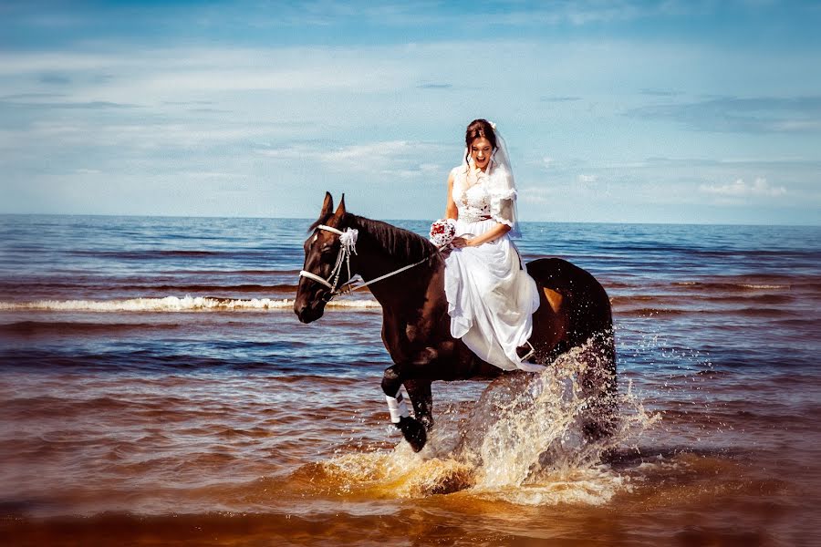 Fotografo di matrimoni Sergey Urbanovich (urbanfoto-lv). Foto del 9 luglio 2017