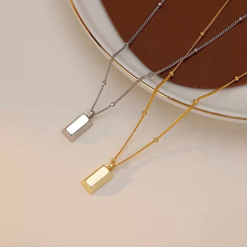 Collier en argent sterling pour femme Chaîne de pull de haute qualité Un bijou élégant pour sublimer toutes les tenues. Cadeau idéal pour femme.