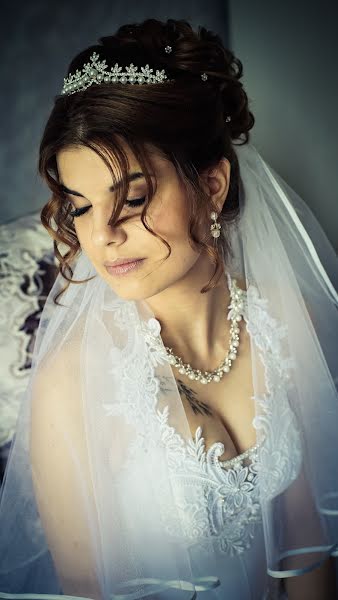 Wedding photographer Konstantin Antonov (fotoburg). Photo of 5 August 2018