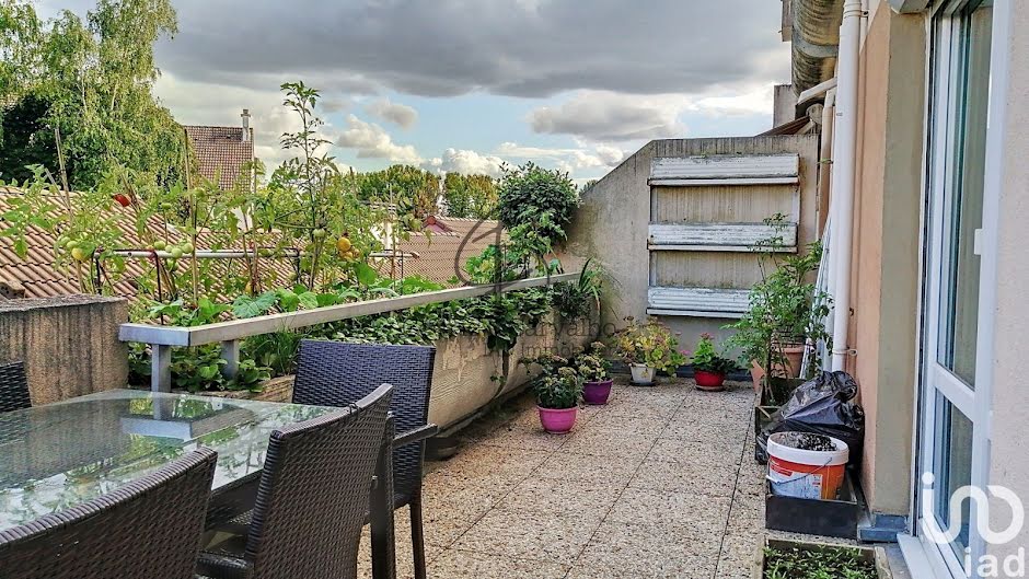 Vente appartement 3 pièces 71 m² à Roissy-en-Brie (77680), 209 999 €