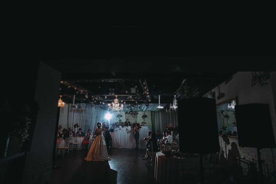 Svatební fotograf Nikita Rosin (rosin-wedding). Fotografie z 15.prosince 2018