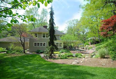 Propriété avec piscine et jardin 2