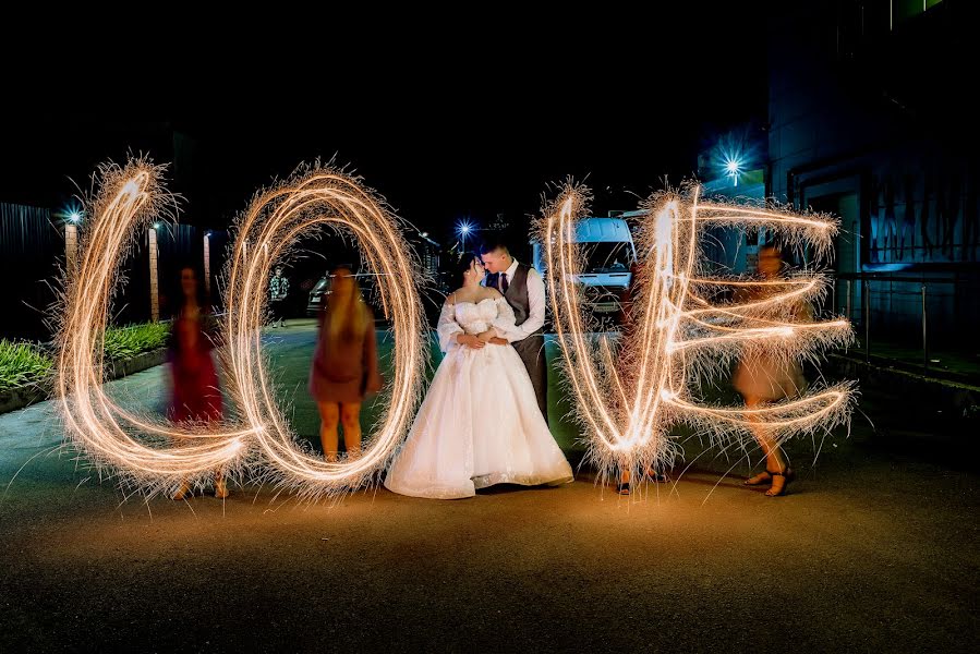 Bröllopsfotograf Ulyana Titova (titovaulyana). Foto av 6 augusti 2021