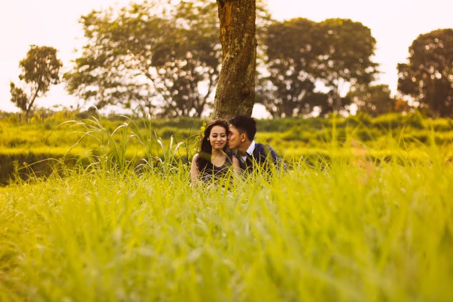 Wedding photographer Denden Syaiful Islam (dendensyaiful). Photo of 29 November 2016