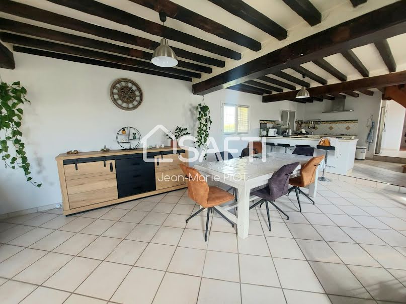 Vente maison 8 pièces 210 m² à Courville-sur-Eure (28190), 340 000 €