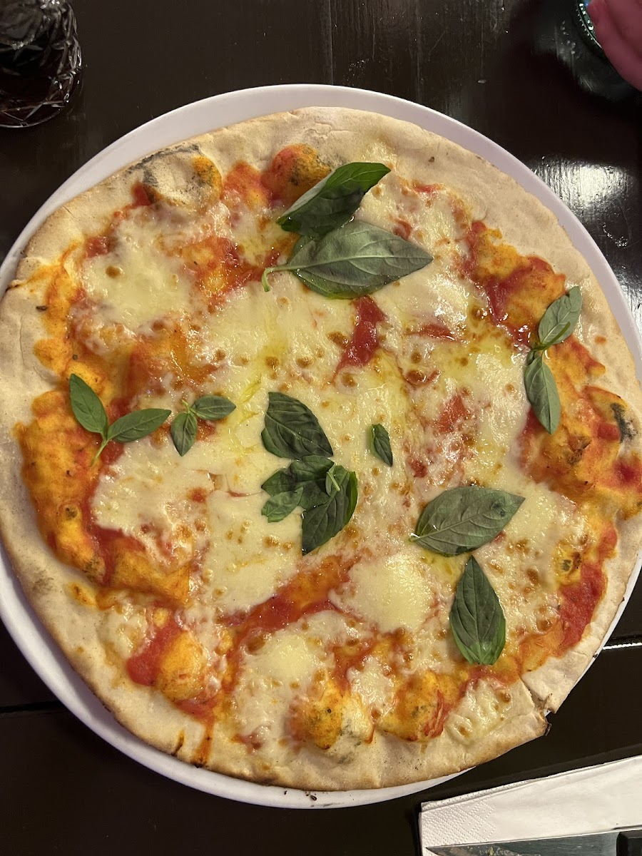 Gluten-Free Pizza at Mammamia