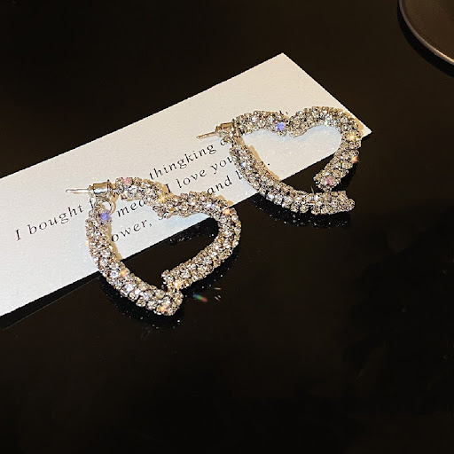 Title 1, Light Luxury Diamond Love Earrings offer romant...