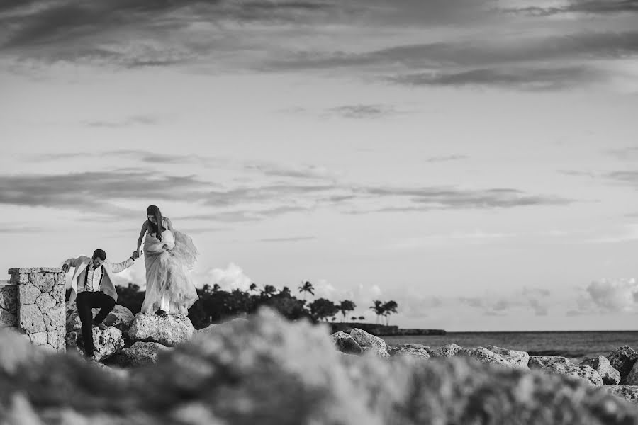 Fotografo di matrimoni Víctor Martí (victormarti). Foto del 20 agosto 2018