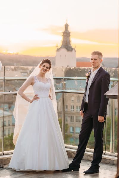 Fotógrafo de bodas Volodimir Lozoviy (kapitoshka67). Foto del 11 de julio 2019