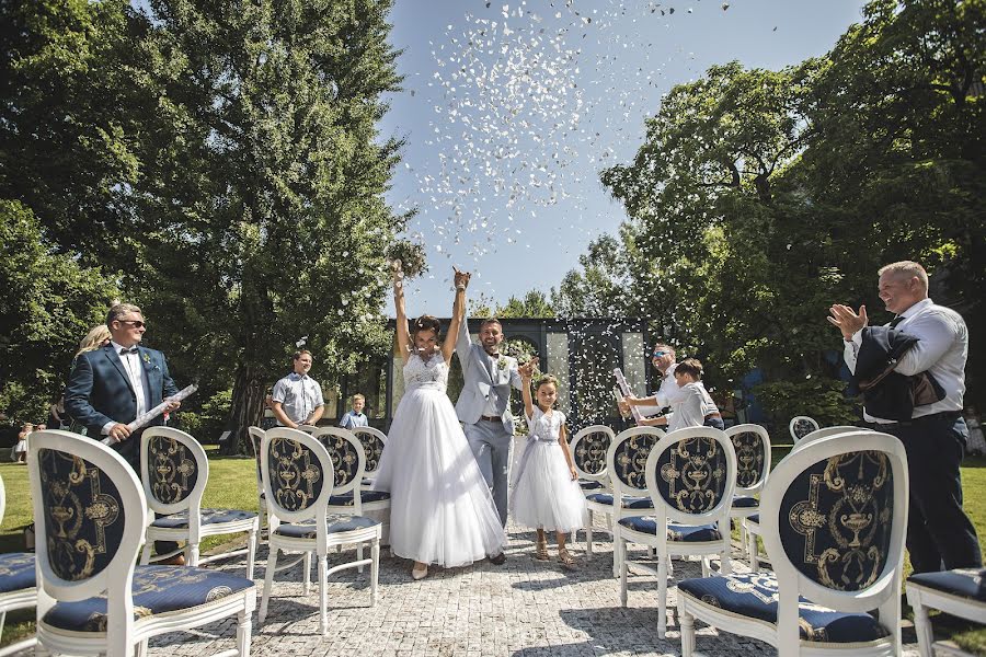 Fotógrafo de bodas Lucie Maceczková (luciemaceczkova). Foto del 16 de agosto 2021