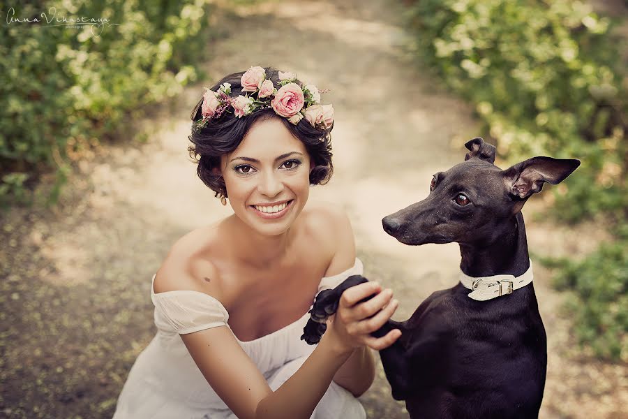 Fotografo di matrimoni Anna Vikhastaya (annavihastaya). Foto del 17 dicembre 2015