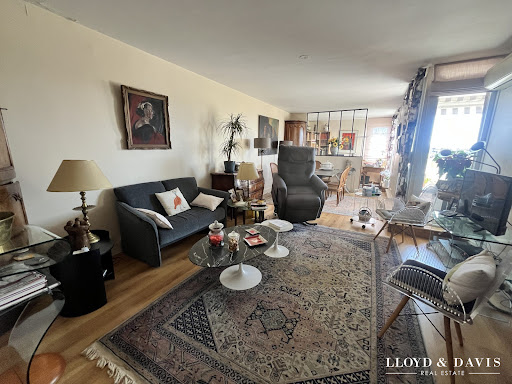 Apartment with terrace 1