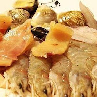 小蒙牛頂級麻辣養生鍋