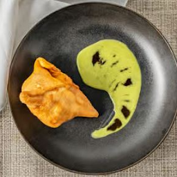 Veggie Samosa (1 pc)