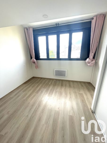 Location  appartement 3 pièces 51 m² à La Varenne Saint Hilaire (94210), 1 425 €