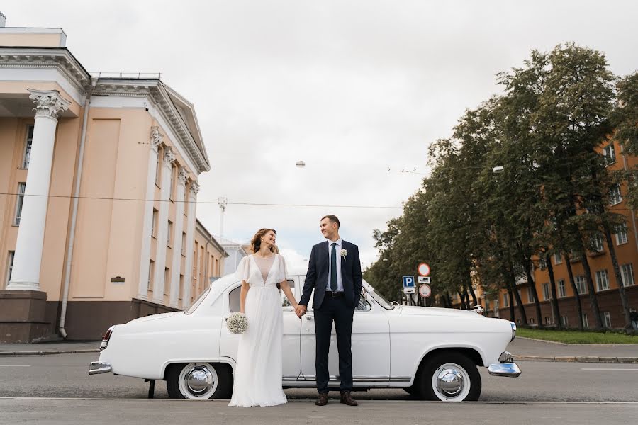 Fotógrafo de casamento Rinat Kuyshin (rinatkuyshin). Foto de 3 de julho 2022