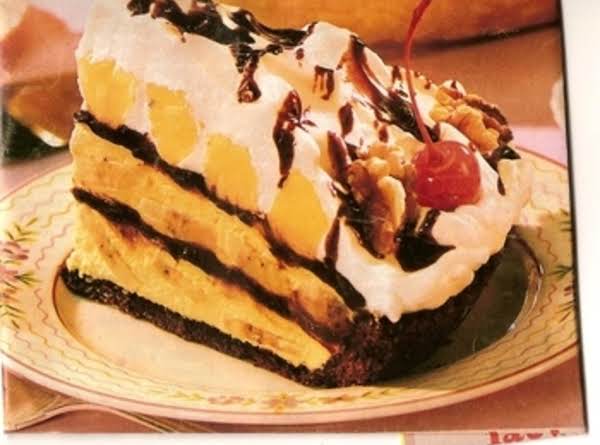 Mile-High Banana Split Pie_image