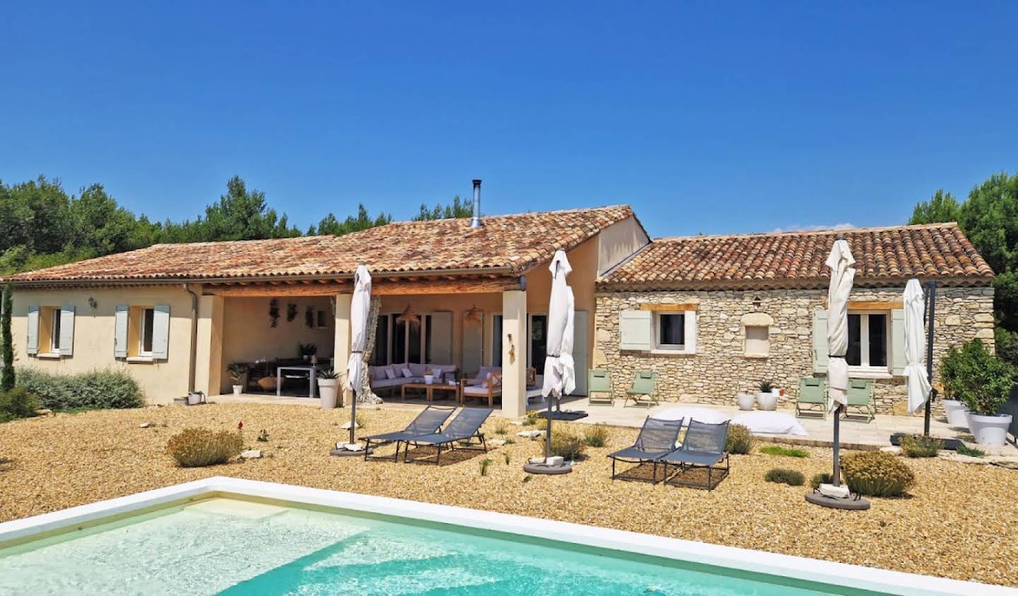 Maison avec piscine et terrasse Beaumettes