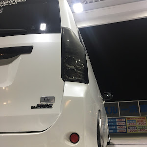 ノア ZRR70W