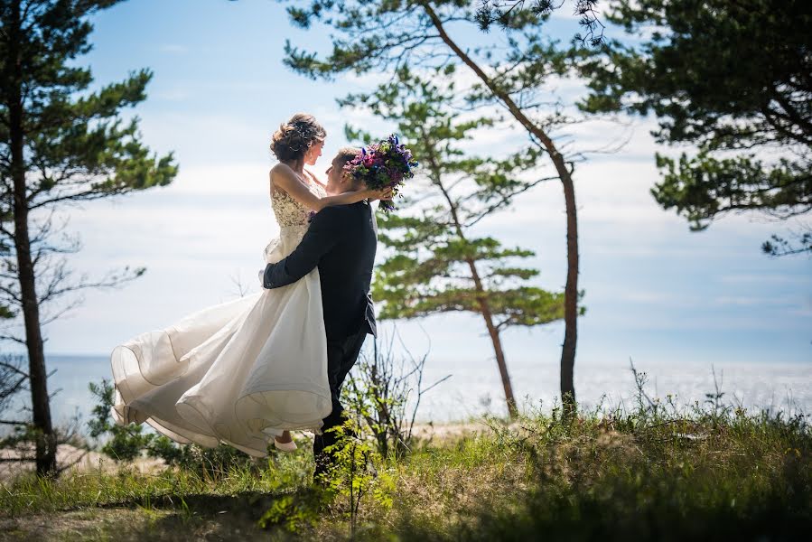 Hochzeitsfotograf Valters Pelns (valtersp). Foto vom 9. Februar 2018