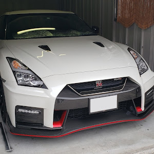 NISSAN GT-R R35